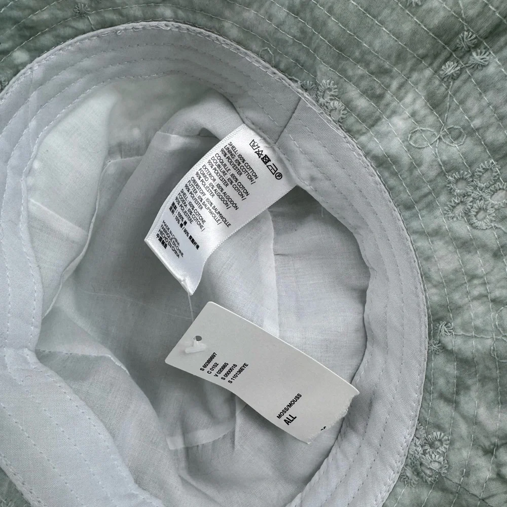 NWT Urban Outfitters Bucket‎ hat floral embroidered tie dye water color